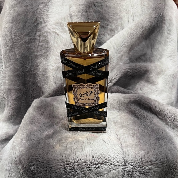 Lattafa Oud Mood Parfum Spray - Picture 4 of 8